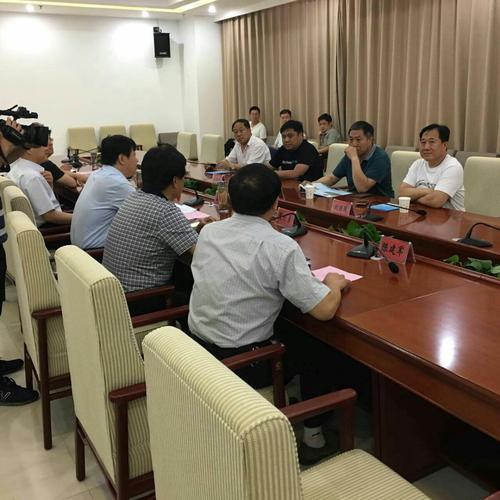 河北英虎农业机械制造有限公司赴我县考察对接项目 推动农业机械化高质量发展